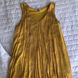 Old navy flowy floral dress size small